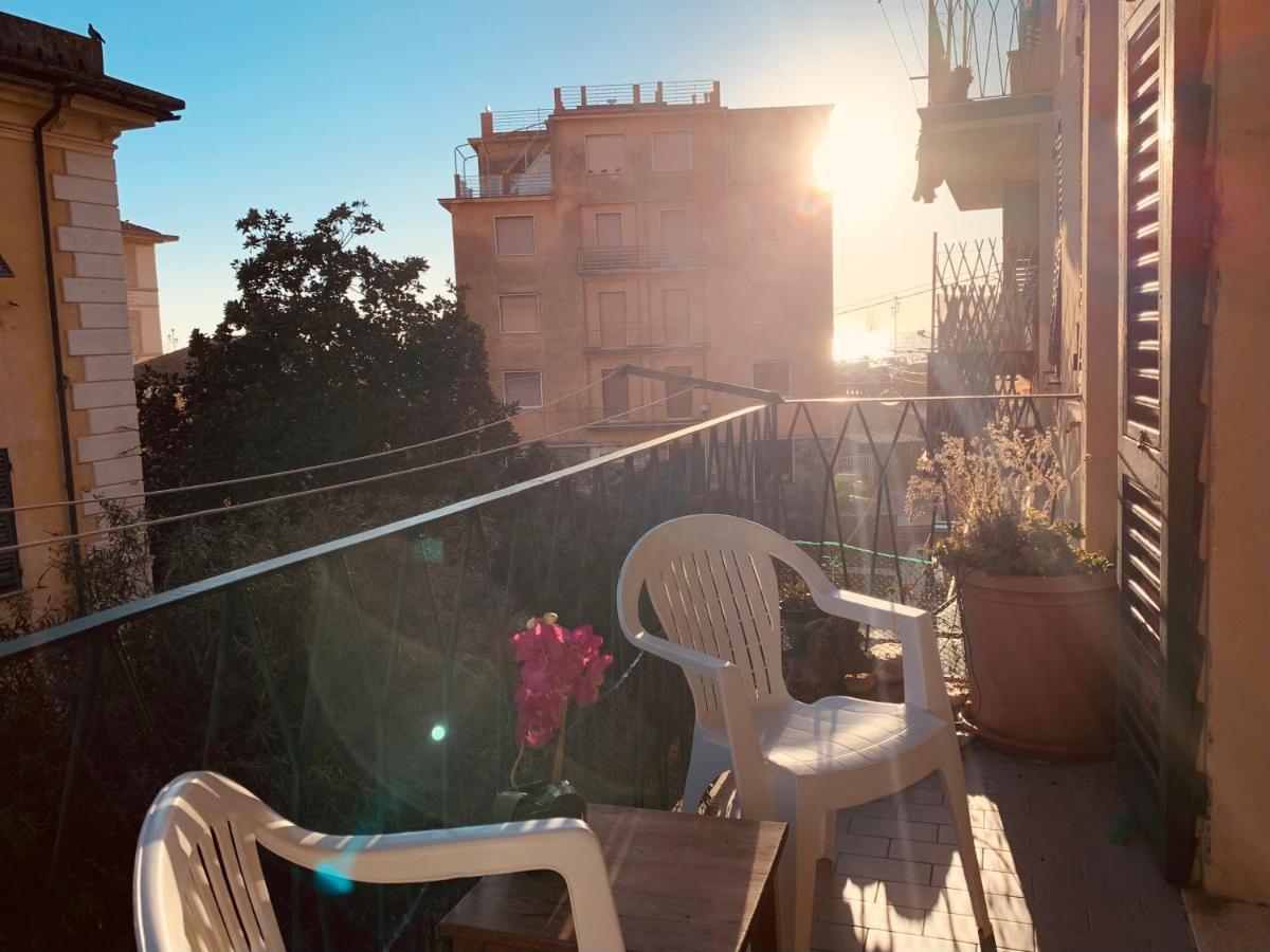 Prince Apartment Levanto Bagian luar foto